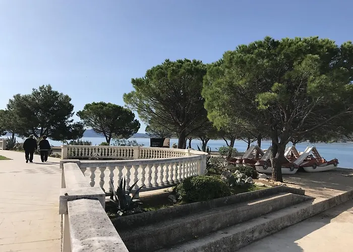 Little Tony- Center 40m 度假居