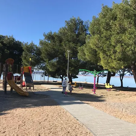 Little Tony- Center 40m