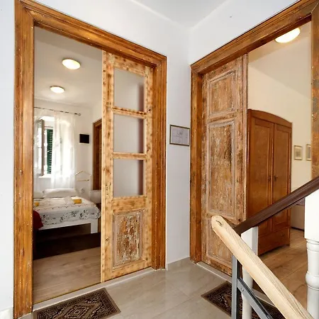 펜션 Little Tony- Center 40m 크리크베니카