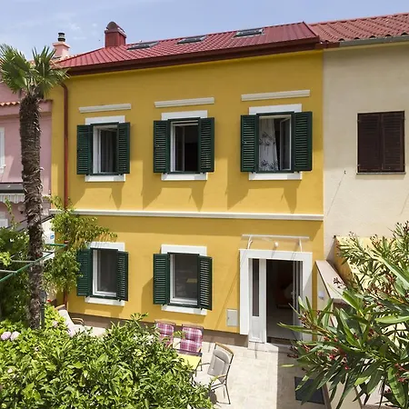 Holiday home Little Tony- Center 40m Crikvenica