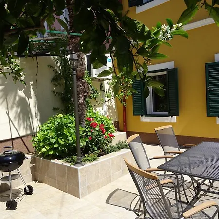 Holiday home Little Tony- Center 40m Crikvenica