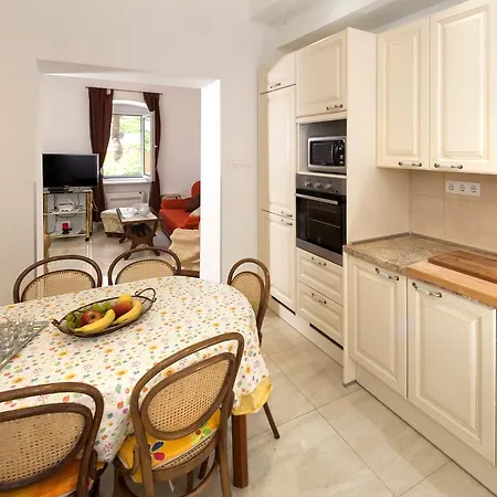 Holiday home Little Tony- Center 40m Crikvenica