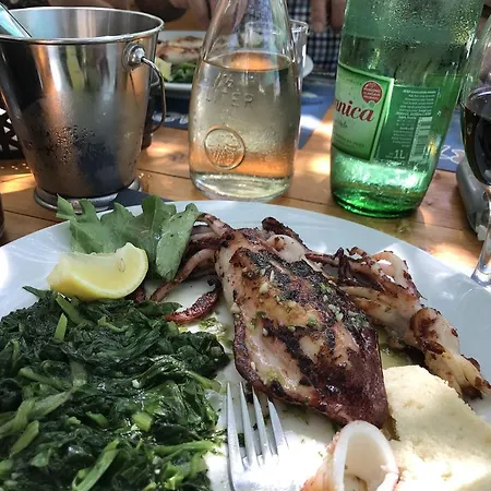 Little Tony- Center 40m 펜션 크리크베니카