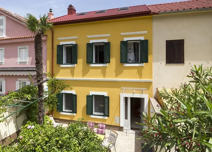 Holiday home Little Tony- Center 40m Crikvenica